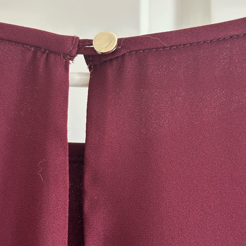 White House Black Market Blouse - Picture 4 of 8